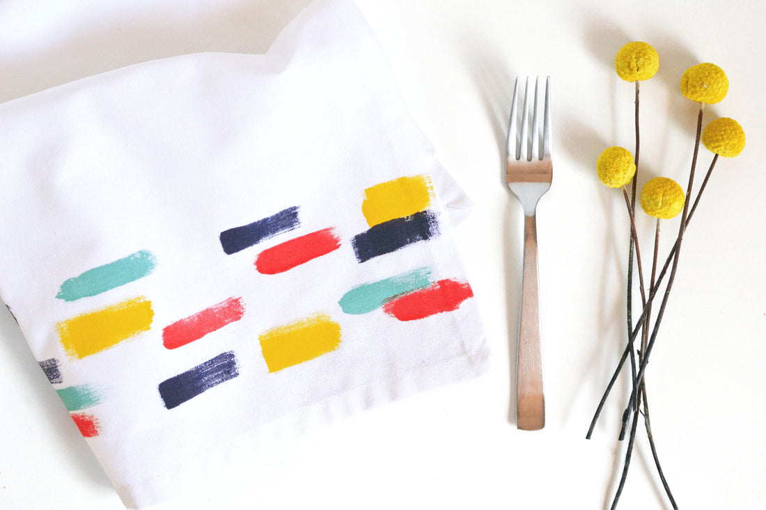 DIY brush stroke napkins