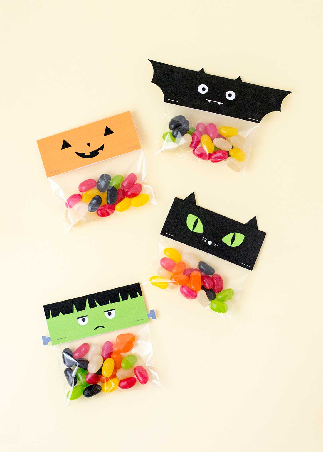 Halloween treat bag toppers for Curbly