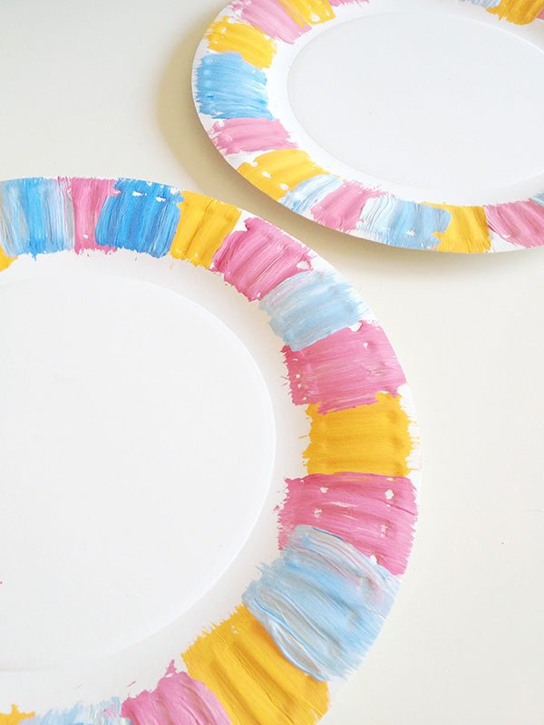 paper plate garland