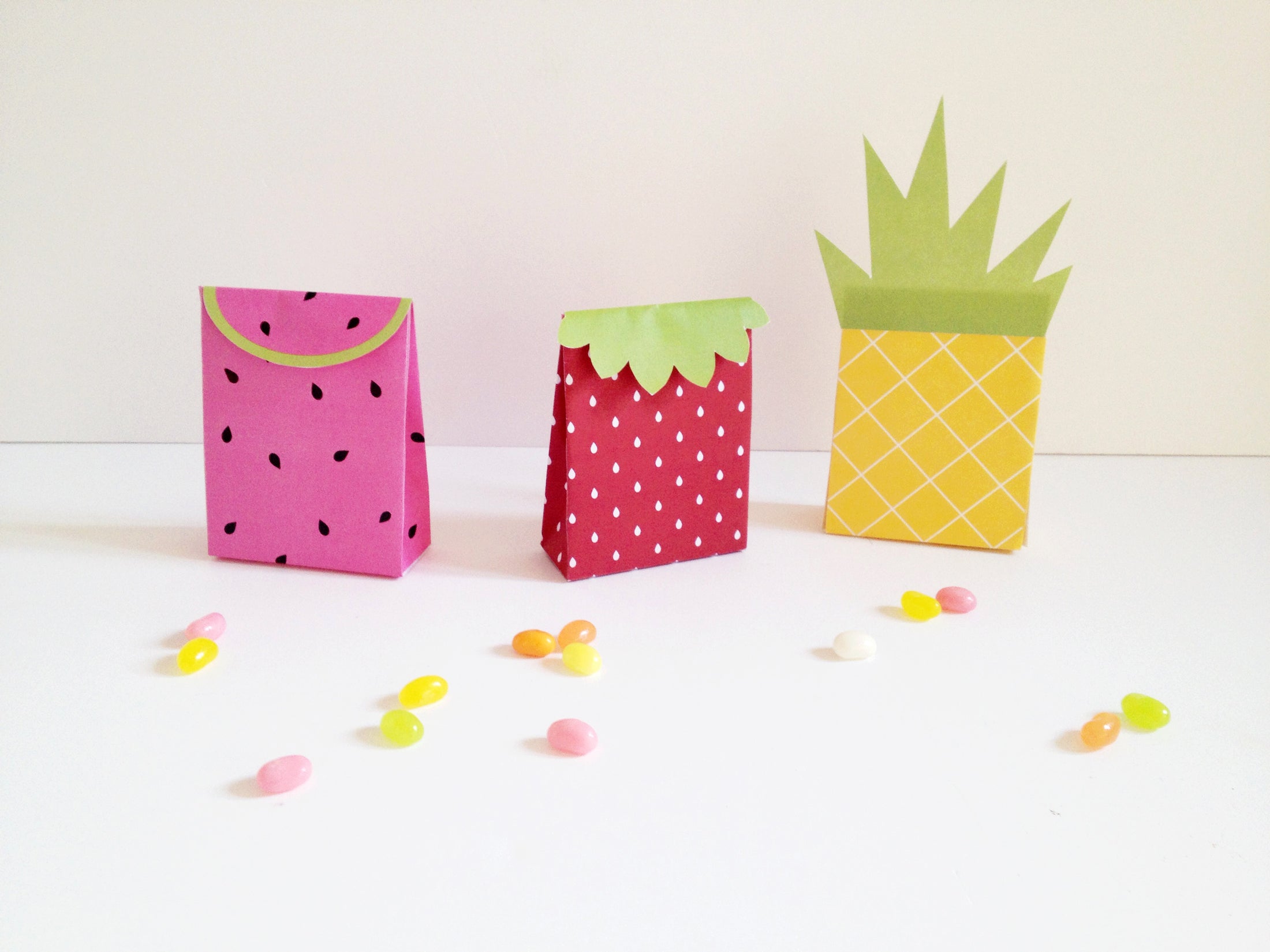 Printable summer fruit gift bags makeandtell